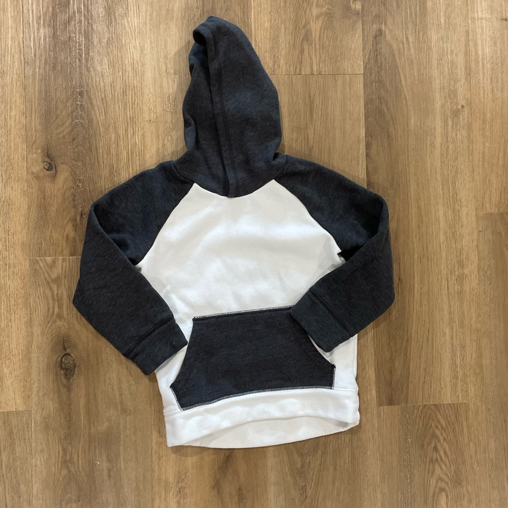 Jumping Beans softest, fleece, 5T hoodie